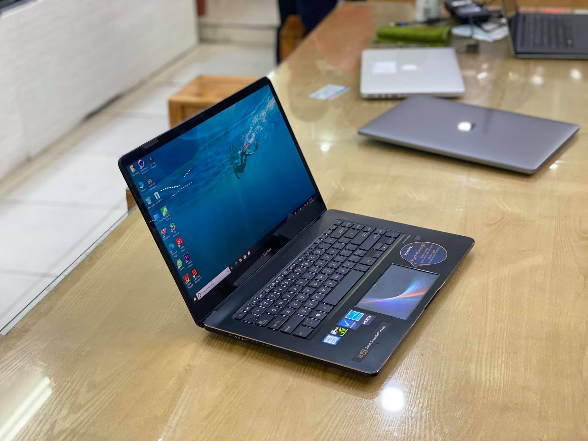 Laptop Asus Zenbook Pro UX580GE.jpg